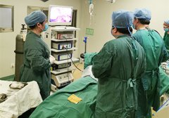 <b>【博爱 健康】腹腔镜下胆囊切除术，钥匙孔里解</b>